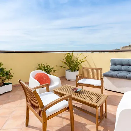Penthouse With Terrace In Historic Centre Cagliari