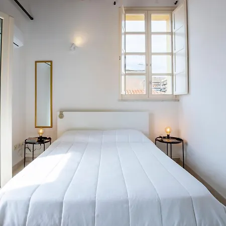 Penthouse With Terrace In Historic Centre Cagliari